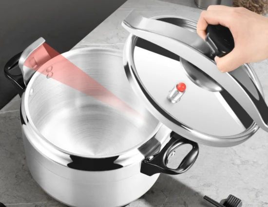 Stovetop pressure pot 7 litres